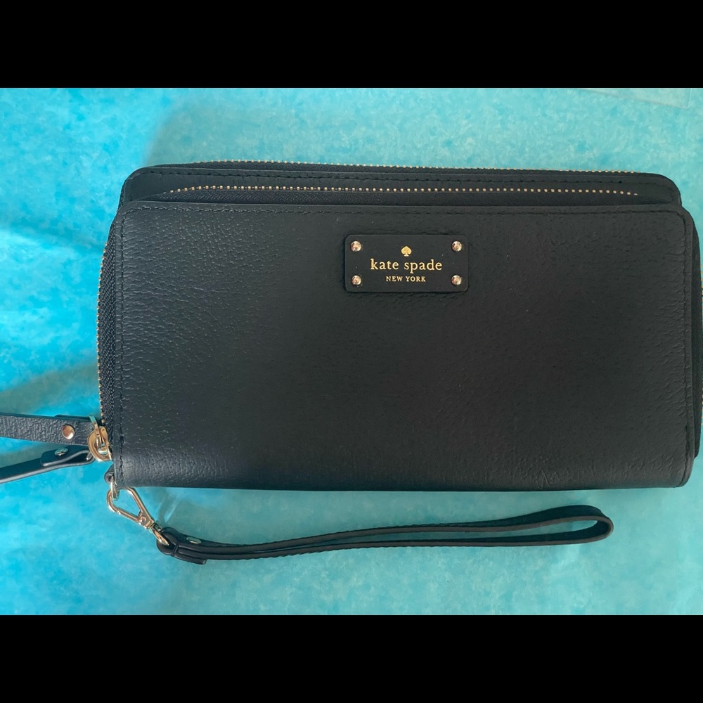 ♠️ Kate Spade Phone wallet wristlet ♠️